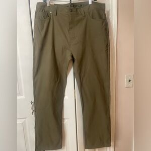 NWT PrAna Brion II Pants for Men’s in Slate Green size 40/32 MSRP $85